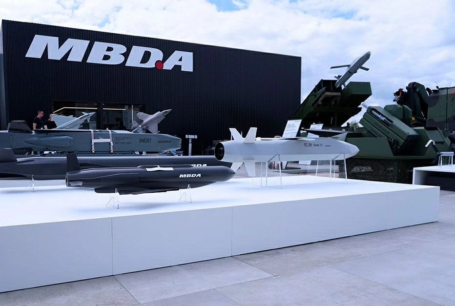 Tổng thống Pháp tăng số lượng đầu đạn hạt nhân, công bố kế hoạch 'răn đe tiền phương' cho châu Âu