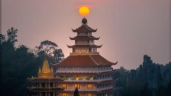 Khi 'hồn đuốc rạng' hòa nhịp cùng Thiên Cấm Sơn