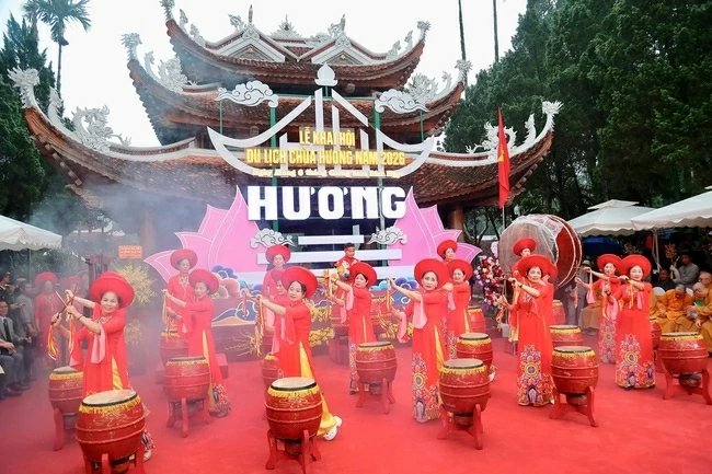 Mong lễ hội mỗi ngày một văn minh