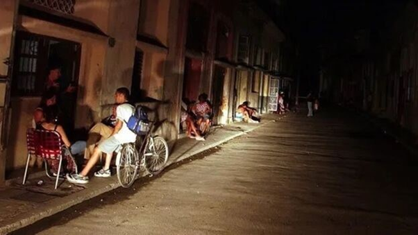 Cuba mất điện trên diện rộng trong bối cảnh Mỹ siết nguồn dầu