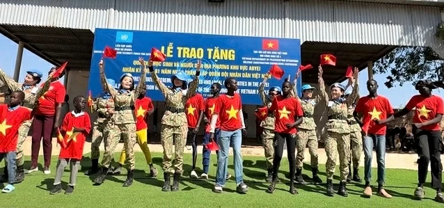 Nữ quân nhân Việt Nam tỏa sáng tinh thần gìn giữ hòa bình