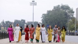 Phụ nữ nên biết 'thiết kế' cuộc sống thông minh hơn trong kỷ nguyên số