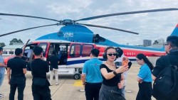 TP.HCM khởi động lại tour trực thăng ngắm thành phố từ trên cao