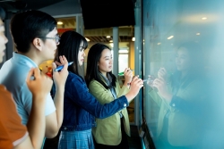 Gợi ý cách khiến AI trở thành công cụ thúc đẩy bình đẳng giới