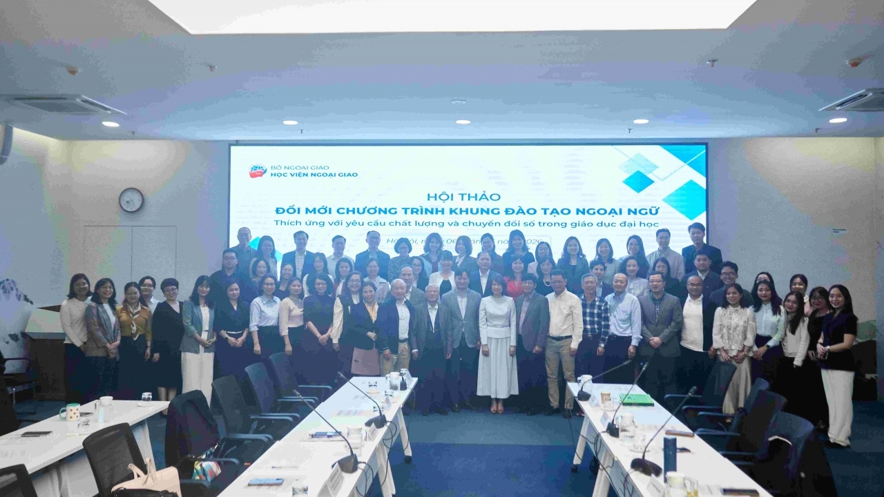 Thúc đẩy tinh thần đổi mới đào tạo ngoại ngữ thích ứng với với kỷ nguyên AI và chuyển đổi số