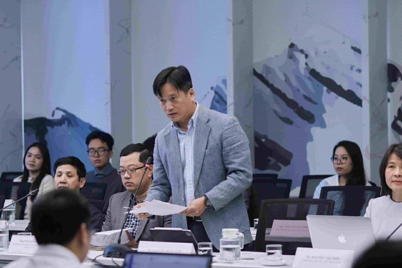 Thúc đẩy tinh thần đổi mới đào tạo ngoại ngữ trong kỷ nguyên AI và chuyển đổi số Thúc đẩy tinh thần đổi mới đào tạo ngoại ngữ trong kỷ nguyên AI và chuyển đổi số