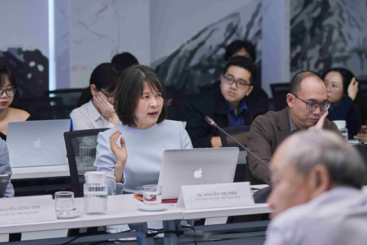 Thúc đẩy tinh thần đổi mới đào tạo ngoại ngữ trong kỷ nguyên AI và chuyển đổi số Thúc đẩy tinh thần đổi mới đào tạo ngoại ngữ trong kỷ nguyên AI và chuyển đổi số