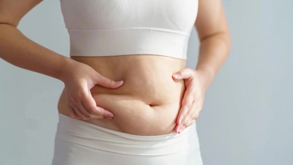 Cảnh giác 3 thói quen khiến giới văn phòng dễ tích mỡ nội tạng