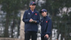 Công bố danh sách tuyển Việt Nam, HLV Kim Sang Sik sẽ có những tính toán gì?