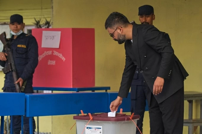 Đảng mới thành lập tạm dẫn đầu tổng tuyển cử Nepal