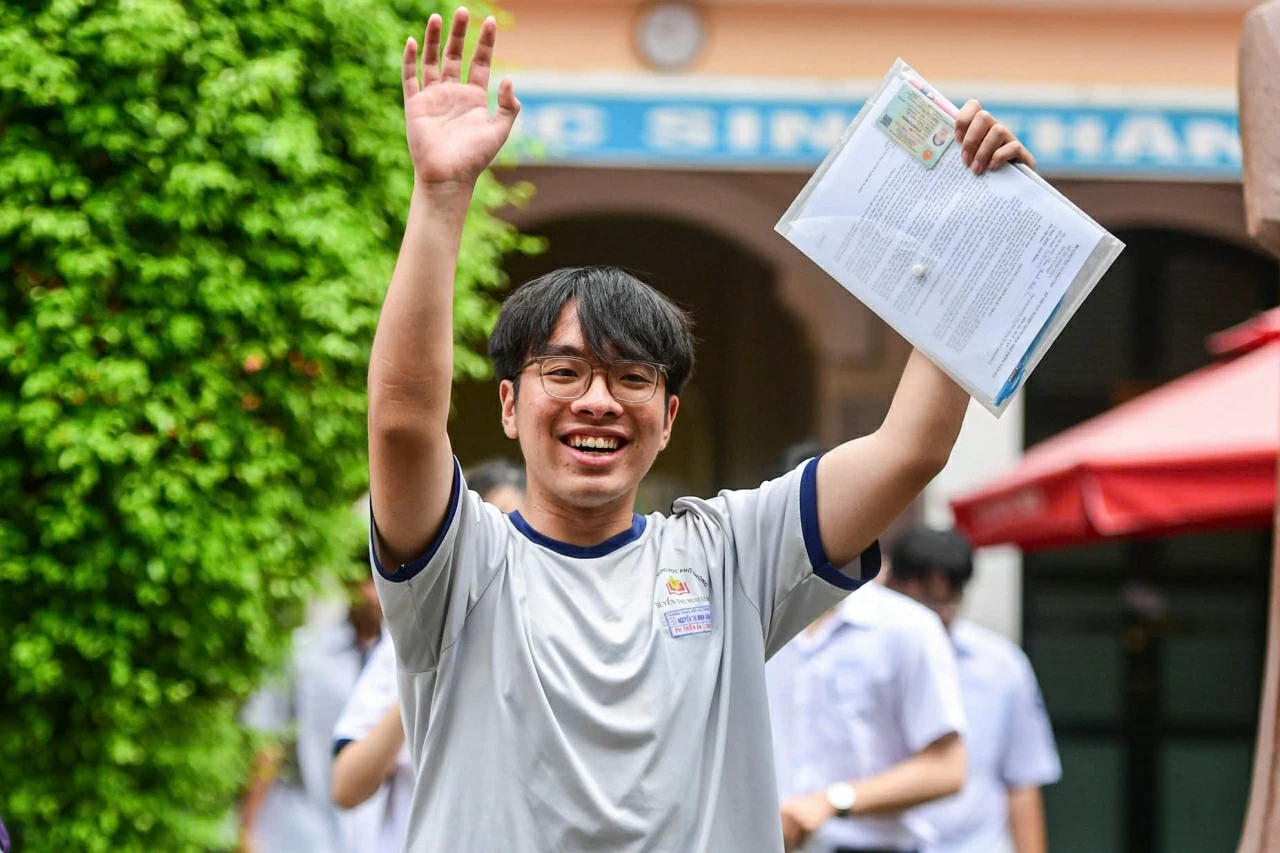 Bộ GD&ĐT giải đáp lo lắng môn thi tốt nghiệp không trùng với tổ hợp xét tuyển ĐH