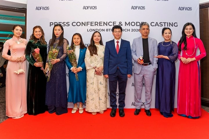 Áo dài Fashion Week 2026: Tôn vinh di sản Việt trên sân khấu thời trang quốc tế Áo dài Fashion Week 2026: Tôn vinh di sản Việt trên sân khấu thời trang quốc tế