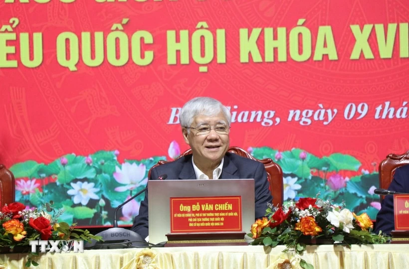 Phó Chủ tịch Thường trực Quốc hội Đỗ Văn Chiến tiếp xúc cử tri tại tỉnh Bắc Ninh