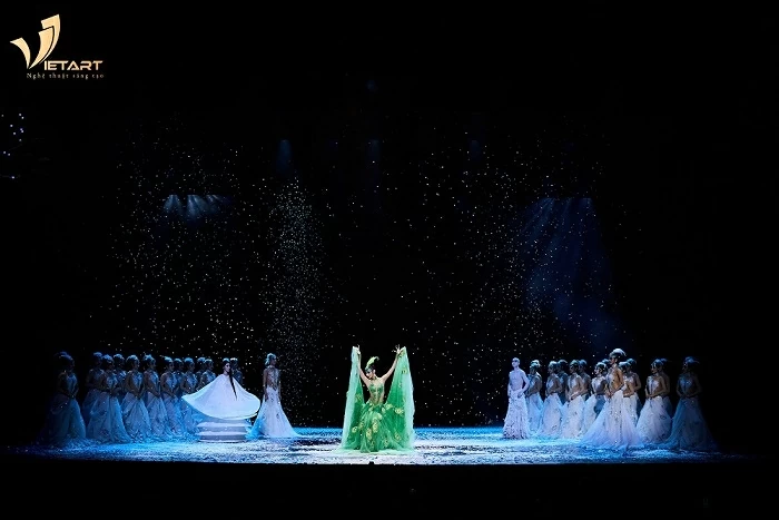 Dư âm ‘Khổng Tước’ sau những đêm diễn ấn tượng tại Hà Nội Dư âm vũ kịch ‘Khổng Tước’ sau những suất diễn ấn tượng tại Hà Nội