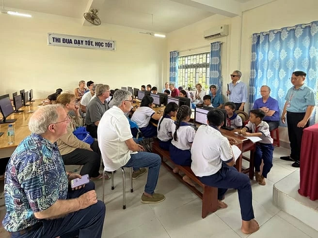 Từ thung lũng Silicon đến lớp học Việt Nam