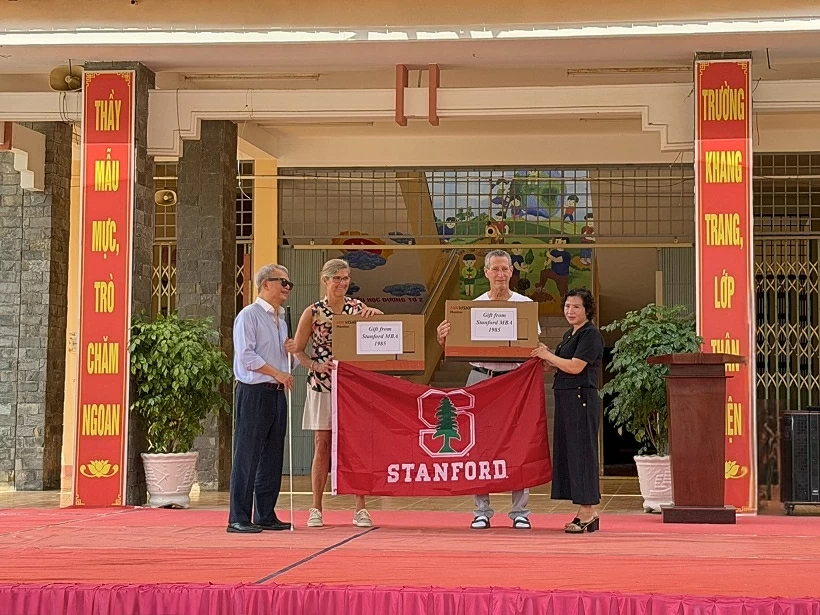 Từ thung lũng Silicon đến lớp học Việt Nam