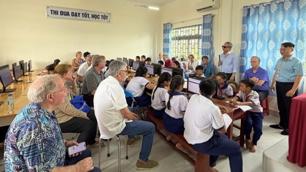 Từ thung lũng Silicon đến lớp học Việt Nam