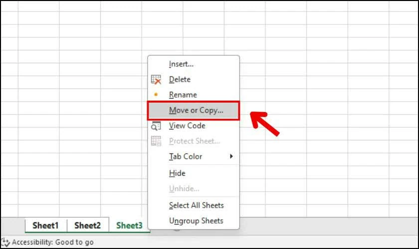 Mở cùng lúc hai file Excel.