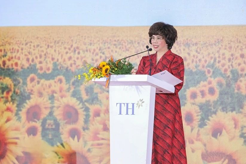 Tập đoàn TH khởi công nhà máy chế biến thực phẩm sạch tại Bình Dương Tập đoàn TH khởi công nhà máy chế biến thực phẩm sạch tại Bình Dương