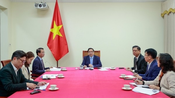 Prime Minister Pham Minh Chinh holds phone talks with Kuwaiti Prime Minister