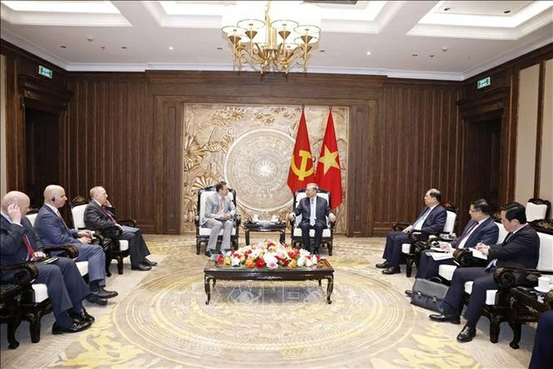 Tổng Bí thư Tô Lâm đề nghị GE Vernova tiếp tục phát huy tiềm năng và bề dày kinh nghiệm, thúc đẩy hợp tác sâu rộng hơn nữa với Việt Nam - Ảnh: TTXVN