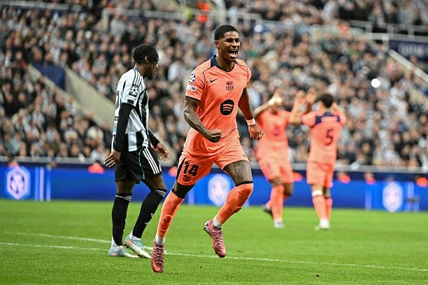 Lượt đi vòng 1/8 Champions League: Anh đại chiến Tây Ban Nha