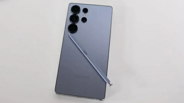 Điểm đáng chú ý là công nghệ Virtual Aperture sẽ không chỉ áp dụng cho camera chính. Điểm đáng chú ý là công nghệ Virtual Aperture sẽ không chỉ áp dụng cho camera chính.