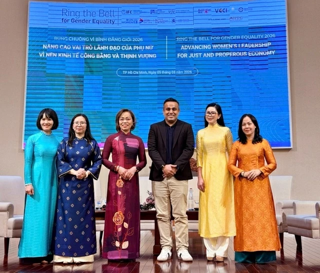 Bà Lê Hồng Thủy Tiên: 'Bình đẳng không phải gánh nặng của doanh nghiệp, mà là cánh cửa dẫn đến tăng trưởng thực sự' Bà Lê Hồng Thủy Tiên: 'Bình đẳng không phải gánh nặng của doanh nghiệp, mà là cánh cửa dẫn đến tăng trưởng thực sự'