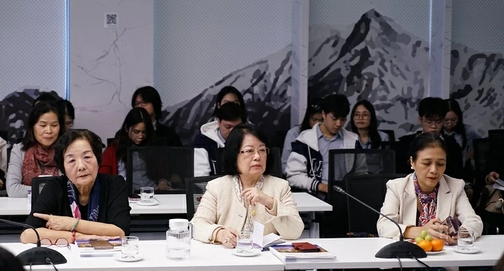 Ra mắt sách phác thảo chân dung và hồi ức các nhà ngoại giao nữ Việt Nam