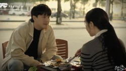 Bước chân vào đời tập 9: Thương từ chối đến dự sinh nhật mẹ Quân