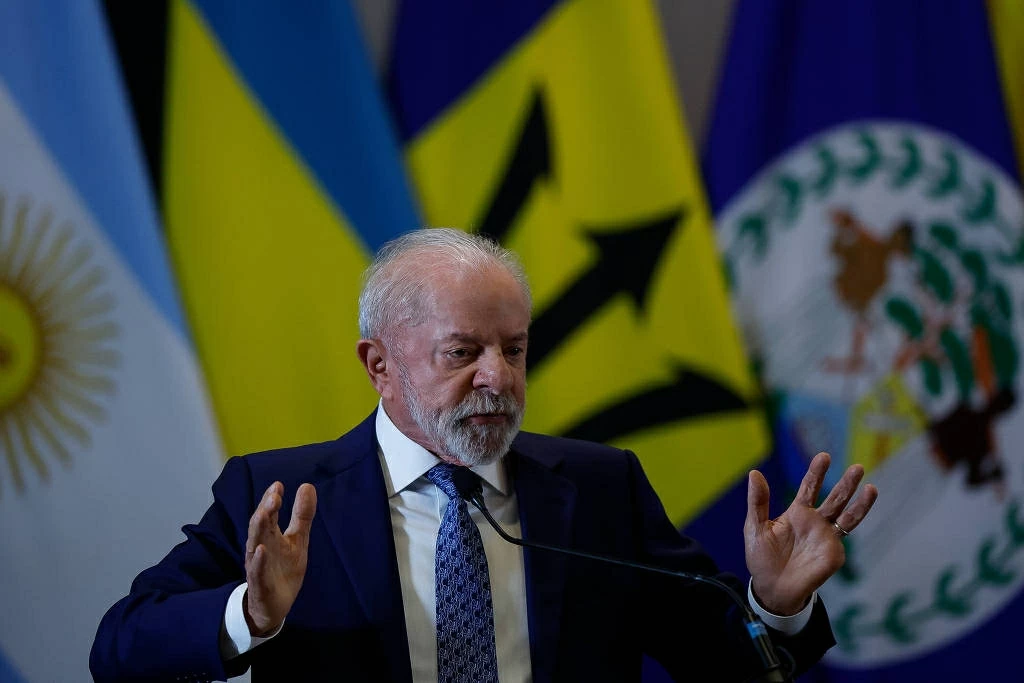 Tổng thống Brazil kêu gọi tăng cường quốc phòng giữa lúc tình hình thế giới bất ổn Tổng thống Brazil kêu gọi tăng cường quốc phòng giữa lúc tình hình thế giới bất ổn