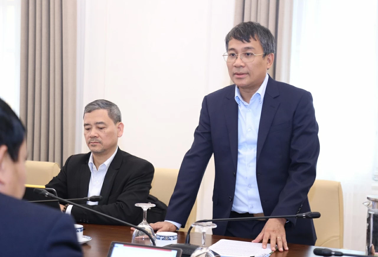 Ủy viên Trung ương Đảng, Thứ trưởng Thường trực Bộ Ngoại giao Nguyễn Minh Vũ phát biểu tại buổi làm việc. (Ảnh: Thành Long) Ủy viên Trung ương Đảng, Thứ trưởng Thường trực Bộ Ngoại giao Nguyễn Minh Vũ phát biểu tại buổi làm việc. (Ảnh: Thành Long)