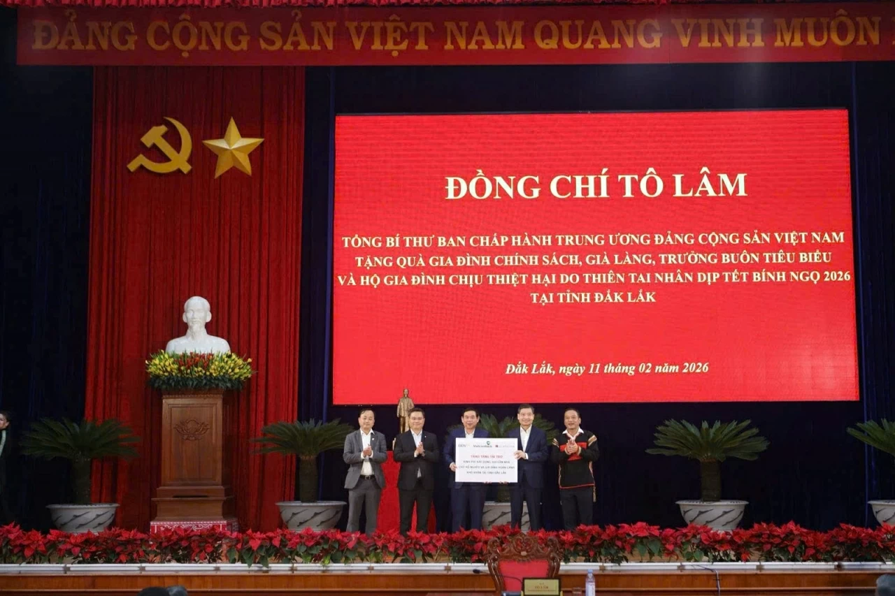 Dấu ấn Vietcombank trên hành trình phụng sự cộng đồng Dấu ấn Vietcombank trên hành trình phụng sự cộng đồng