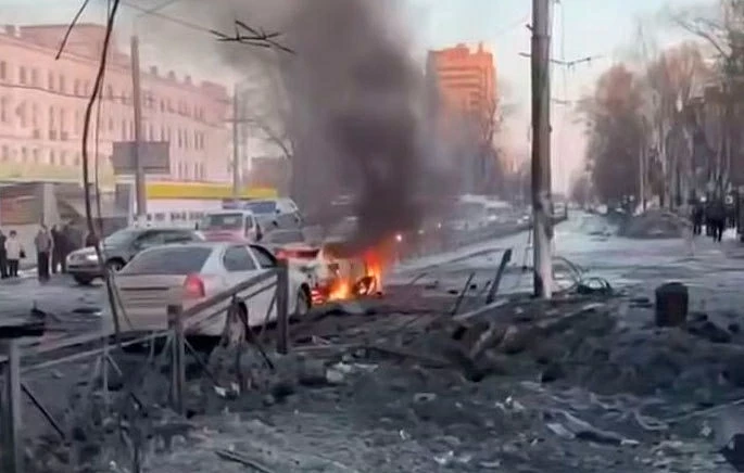 Xung đột Ukraine: Kiev tấn công tên lửa vào thành phố của Nga, Moscow điểm tên một nước EU có liên quan, liệu còn cơ hội cho hòa đàm? Xung đột Ukraine: Kiev tấn công tên lửa vào thành phố của Nga, Moscow điểm tên một nước EU có liên quan, liệu còn cơ hội cho hòa đàm?