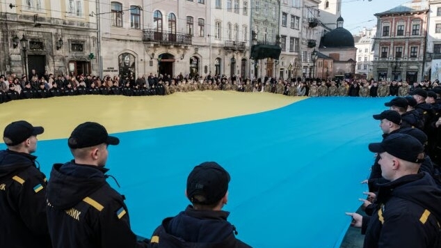 EU tính kế 'cứu' Ukraine thoát hiểm cảnh