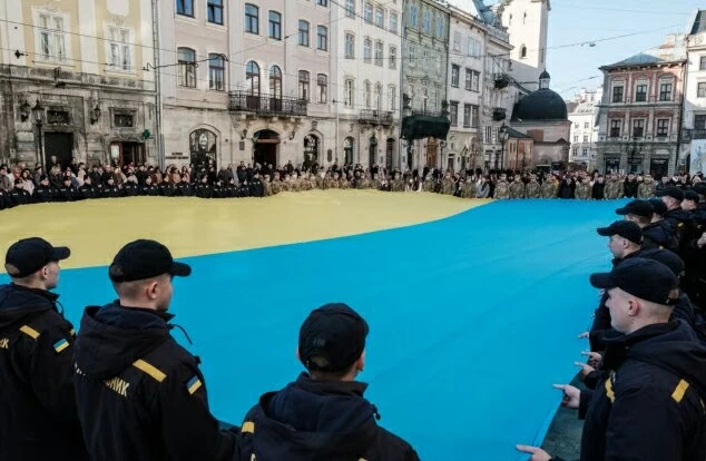 EU tính kế 'cứu' Ukraine thoát hiểm cảnh.Global Images Ukraine 