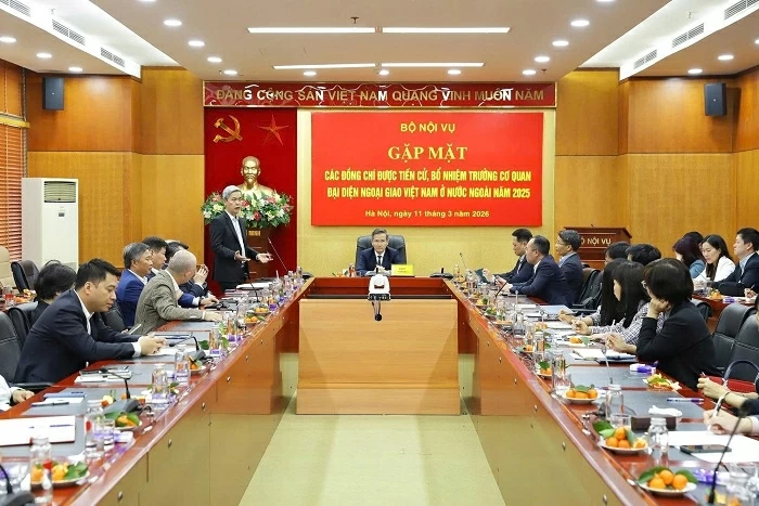 Đoàn Trưởng Cơ quan đại diện ngoại giao Việt Nam ở nước ngoài làm việc với Bộ Nội vụ Đoàn Trưởng Cơ quan đại diện ngoại giao Việt Nam ở nước ngoài làm việc với Bộ Nội vụ
