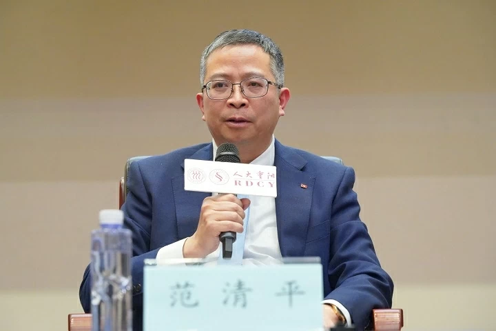 Đại sứ Phạm Thanh Bình trao đổi chuyên đề tại Đại học Nhân dân Trung Quốc Đại sứ Phạm Thanh Bình trao đổi chuyên đề tại Đại học Nhân dân Trung Quốc