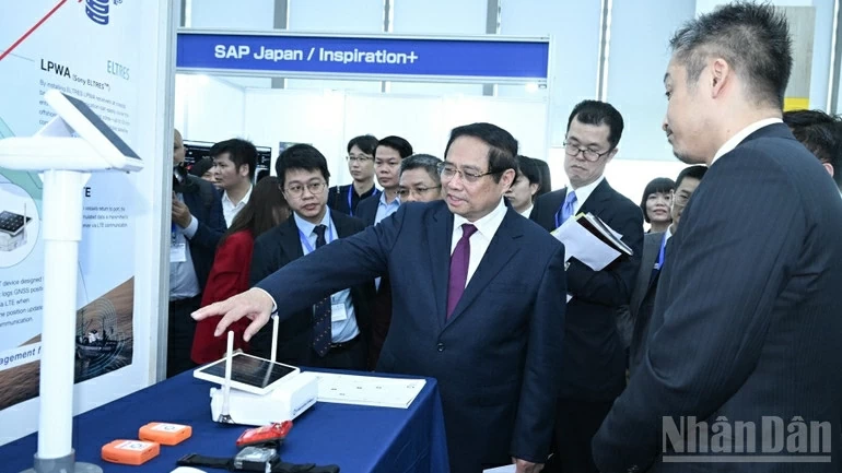 Từng bước hình thành hệ sinh thái ứng dụng công nghệ vũ trụ của Việt Nam Từng bước hình thành hệ sinh thái ứng dụng công nghệ vũ trụ của Việt Nam