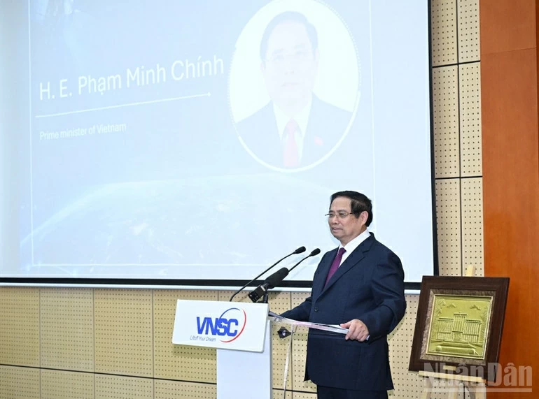 Từng bước hình thành hệ sinh thái ứng dụng công nghệ vũ trụ của Việt Nam Từng bước hình thành hệ sinh thái ứng dụng công nghệ vũ trụ của Việt Nam