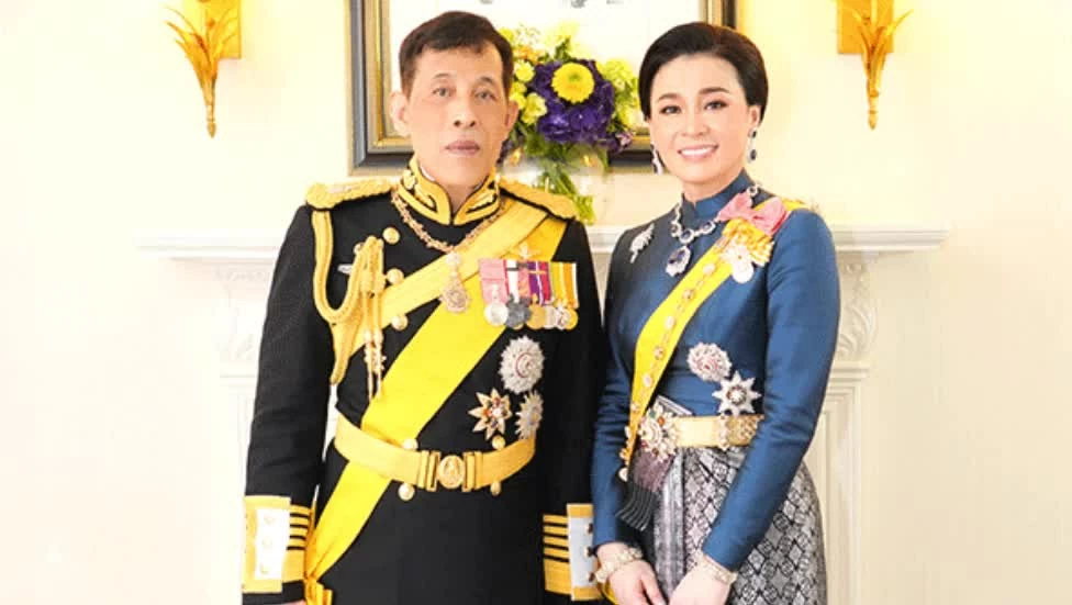 Nhà vua và Hoàng hậu Thái Lan chuẩn bị thăm cấp nhà nước Lào Nhà vua và Hoàng hậu Thái Lan chuẩn bị thăm cấp nhà nước Lào