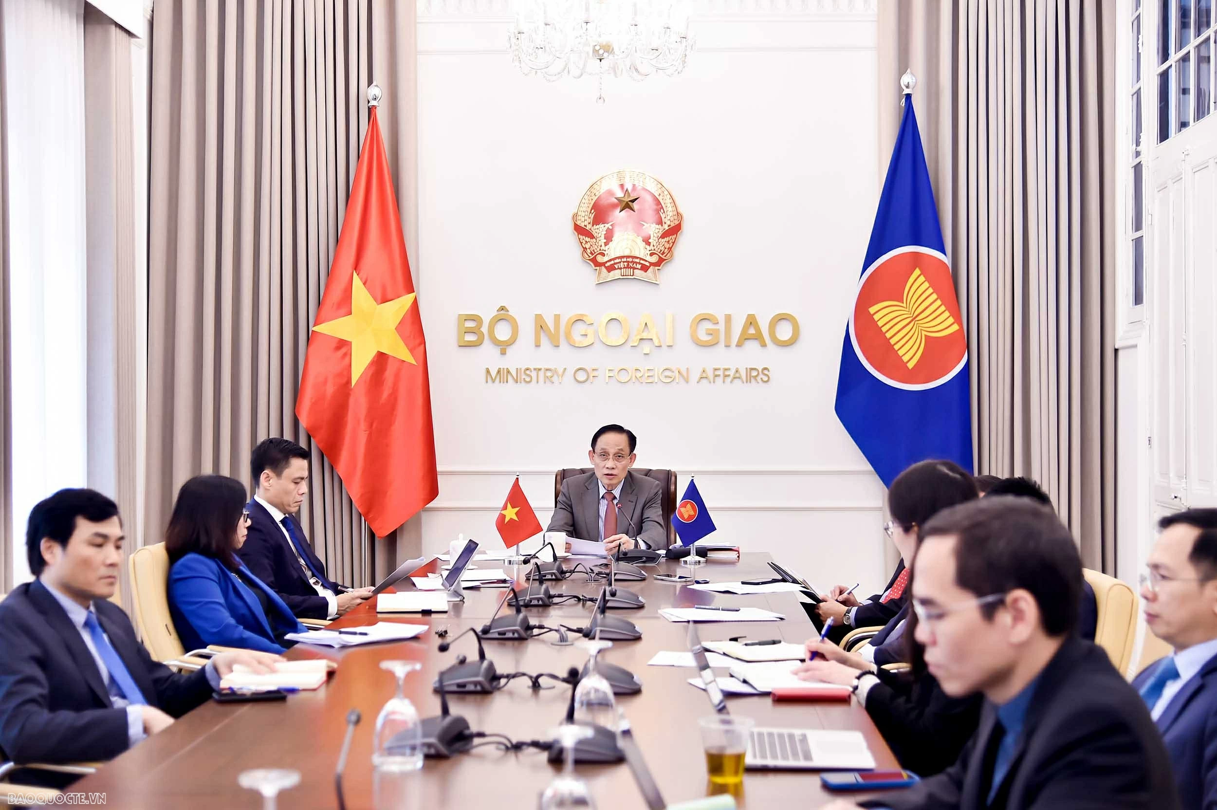 Bộ trưởng Lê Hoài Trung dự Hội nghị Bộ trưởng Ngoại giao ASEAN đặc biệt về tình hình Trung Đông