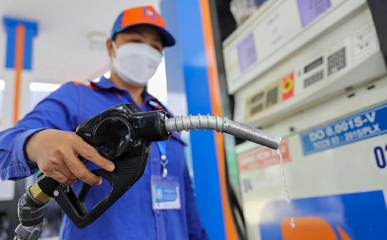 Bảo đảm cung ứng xăng dầu cho sản xuất, kinh doanh và tiêu dùng của người dân, doanh nghiệp Bảo đảm cung ứng xăng dầu cho sản xuất, kinh doanh và tiêu dùng của người dân, doanh nghiệp