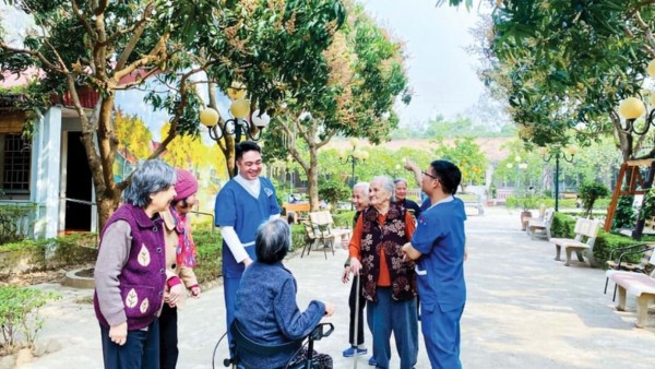 Việt Nam biến già hóa dân số thành cơ hội phát triển kinh tế bạc