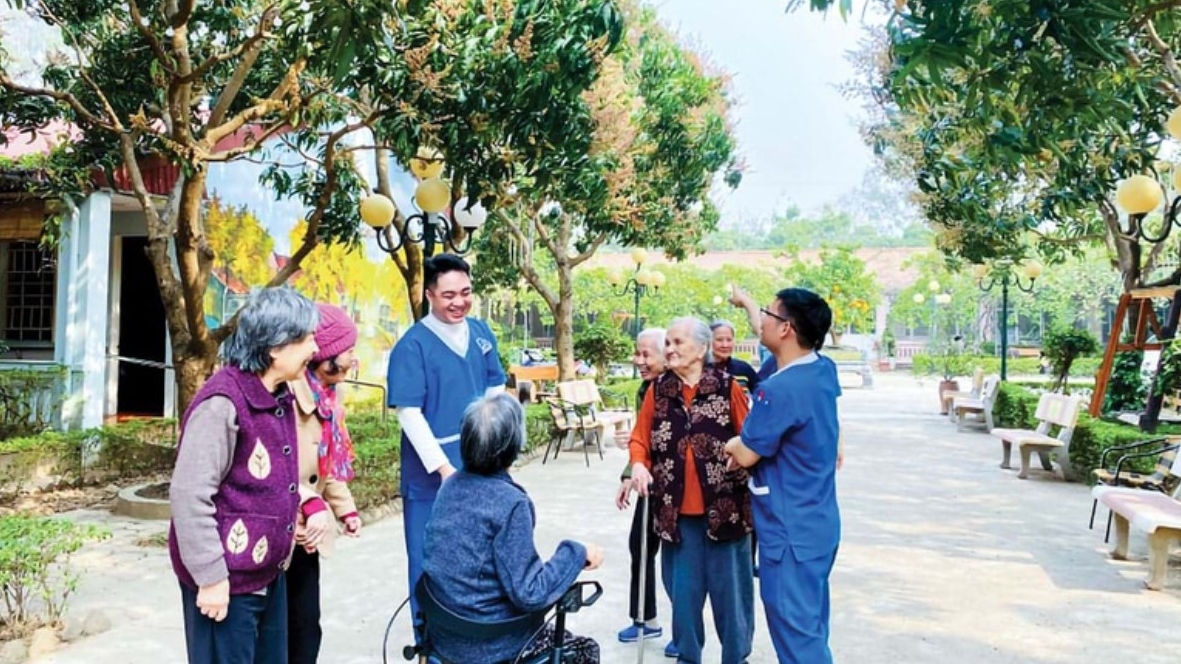 Việt Nam biến già hóa dân số thành cơ hội phát triển kinh tế bạc