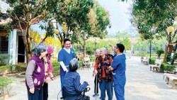 Việt Nam biến già hóa dân số thành cơ hội phát triển kinh tế bạc