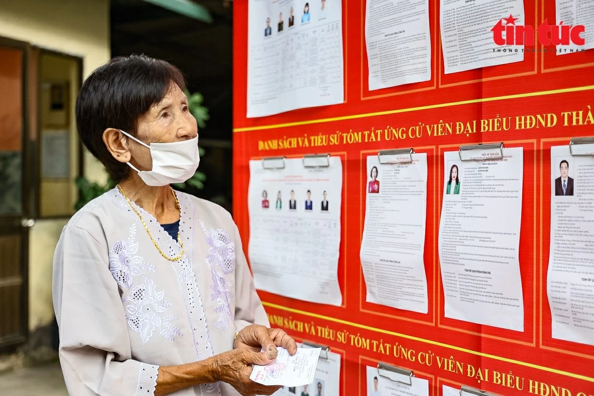 Những 'nhân chứng lịch sử' kể chuyện bầu cử qua các thời kỳ