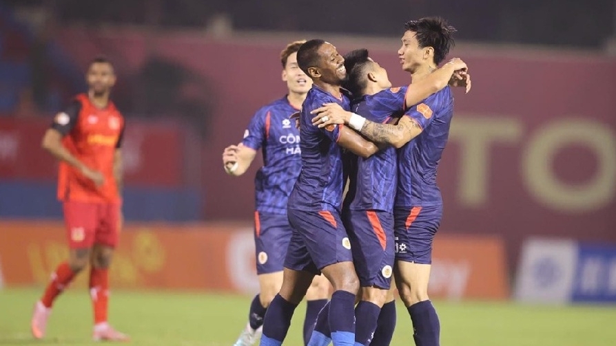 Thắng CLB Ninh Bình, CAHN củng cố ngôi đầu V-League 2025/26