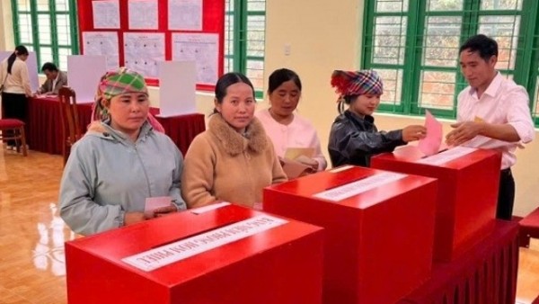 Tỉnh Điện Biên: 100% cử tri xã Tìa Dình đã hoàn thành bầu cử