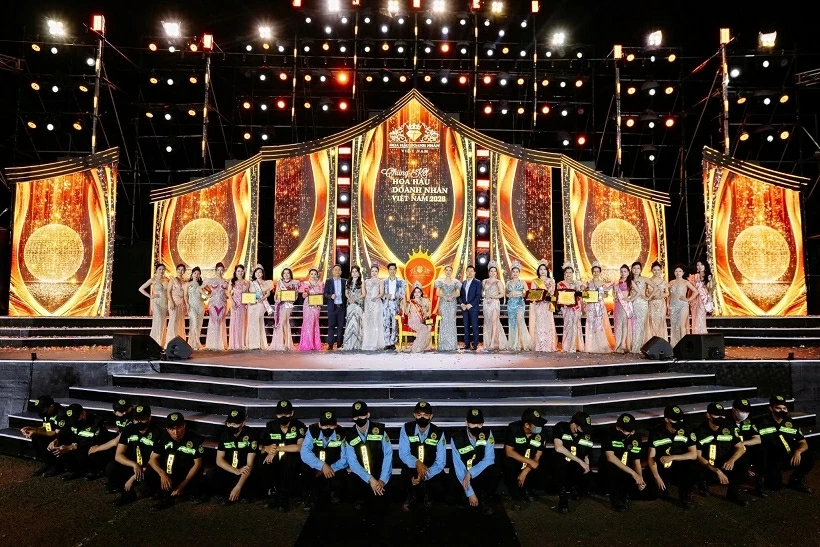 Người đẹp Nguyễn Hoàng Vân đăng quang Hoa hậu Doanh nhân Việt Nam 2026 Người đẹp Nguyễn Hoàng Vân đăng quang Hoa hậu Doanh nhân Việt Nam 2026